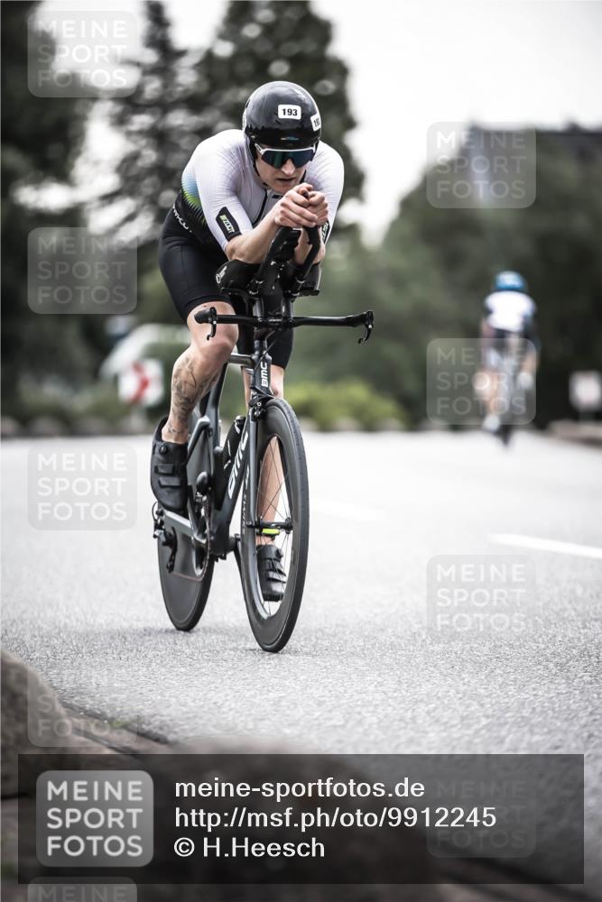 21.06.2026 - 29. Vierlanden-Triathlon H.Heesch http://msf.ph/oto/9912245 21.06.2026 09:52:16 Radfahren 76, 132, 193, 1355 meine-sportfotos.de