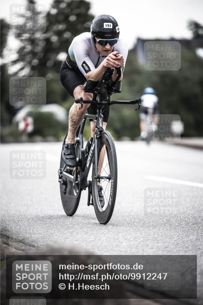 21.06.2026 - 29. Vierlanden-Triathlon H.Heesch http://msf.ph/oto/9912247 21.06.2026 09:52:16 Radfahren 76, 132, 193, 1355 meine-sportfotos.de