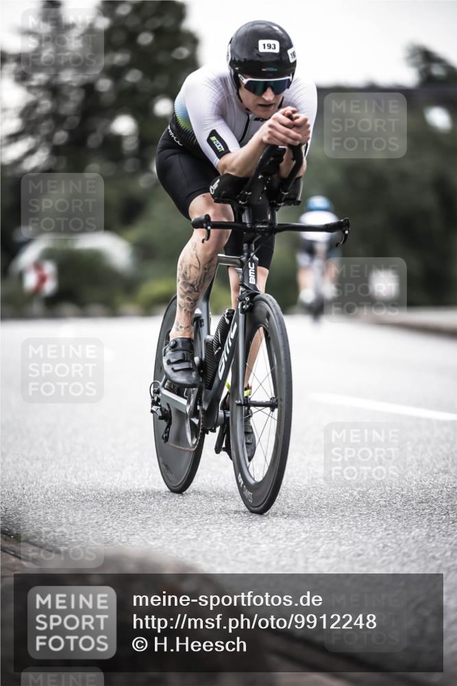 21.06.2026 - 29. Vierlanden-Triathlon H.Heesch http://msf.ph/oto/9912248 21.06.2026 09:52:16 Radfahren 76, 132, 193, 1355 meine-sportfotos.de
