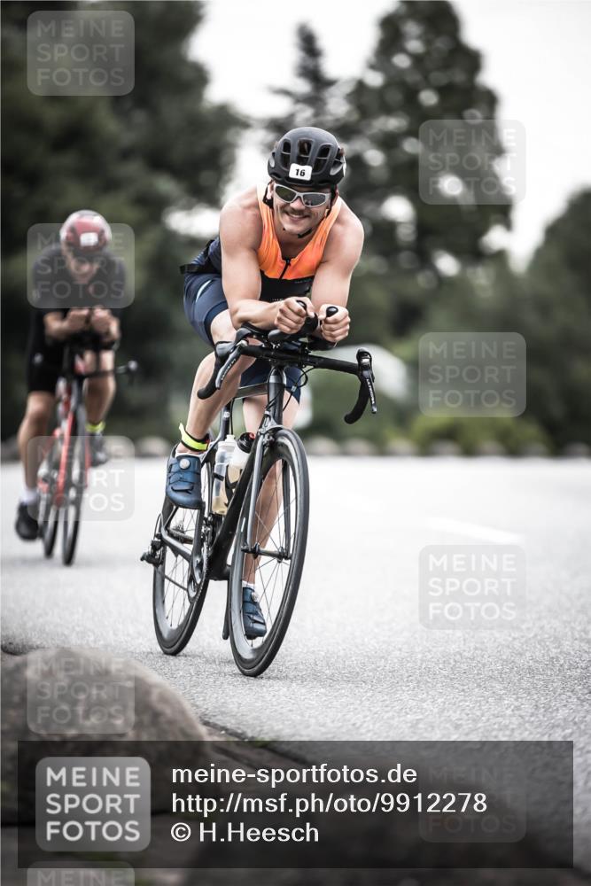 21.06.2026 - 29. Vierlanden-Triathlon H.Heesch http://msf.ph/oto/9912278 21.06.2026 09:52:34 Radfahren 16, 63, 77, 192 meine-sportfotos.de