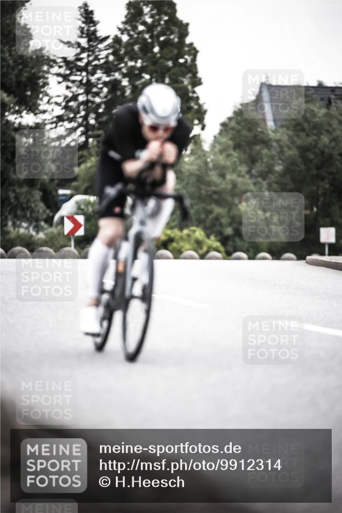 21.06.2026 - 29. Vierlanden-Triathlon H.Heesch http://msf.ph/oto/9912314 21.06.2026 09:53:31 Radfahren 51, 74, 79, 183, 219, 268, 302 meine-sportfotos.de