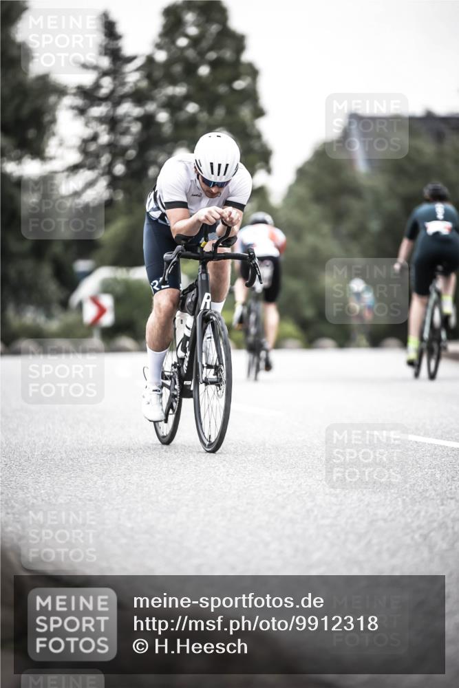 21.06.2026 - 29. Vierlanden-Triathlon H.Heesch http://msf.ph/oto/9912318 21.06.2026 09:53:33 Radfahren 51, 74, 79, 183, 219, 268, 302 meine-sportfotos.de
