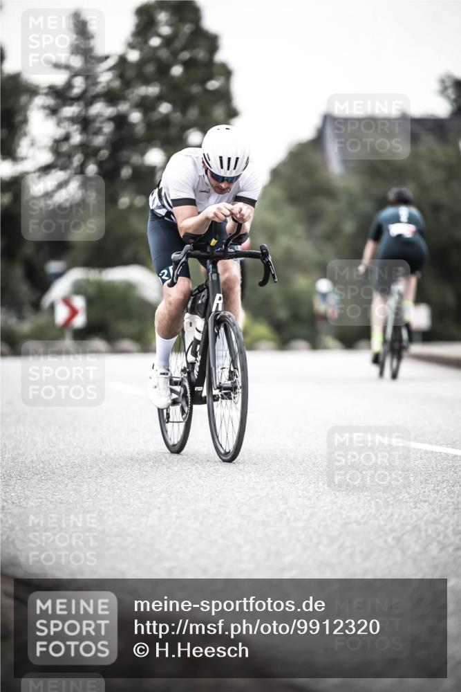 21.06.2026 - 29. Vierlanden-Triathlon H.Heesch http://msf.ph/oto/9912320 21.06.2026 09:53:34 Radfahren 51, 74, 79, 284, 302 meine-sportfotos.de