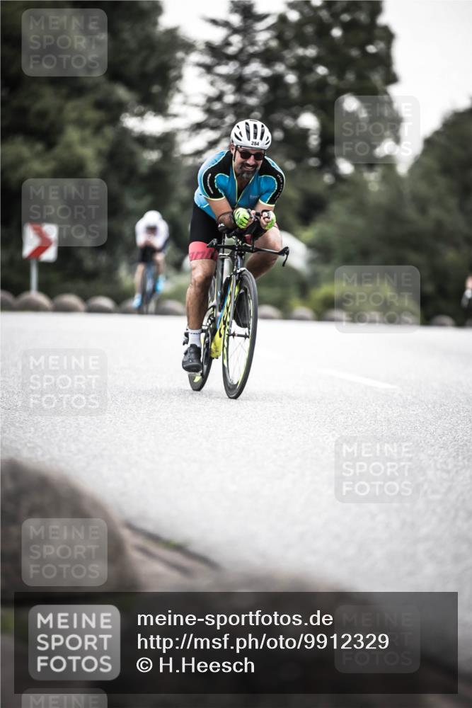 21.06.2026 - 29. Vierlanden-Triathlon H.Heesch http://msf.ph/oto/9912329 21.06.2026 09:53:41 Radfahren 72, 91, 106, 210, 266, 284 meine-sportfotos.de