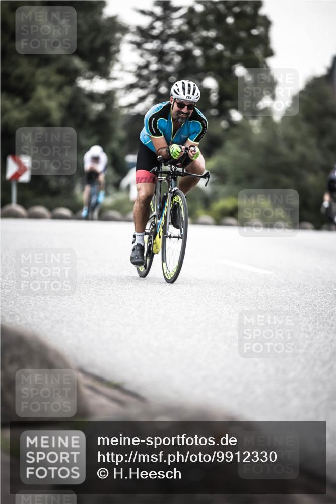 21.06.2026 - 29. Vierlanden-Triathlon H.Heesch http://msf.ph/oto/9912330 21.06.2026 09:53:41 Radfahren 72, 91, 106, 210, 266, 284 meine-sportfotos.de