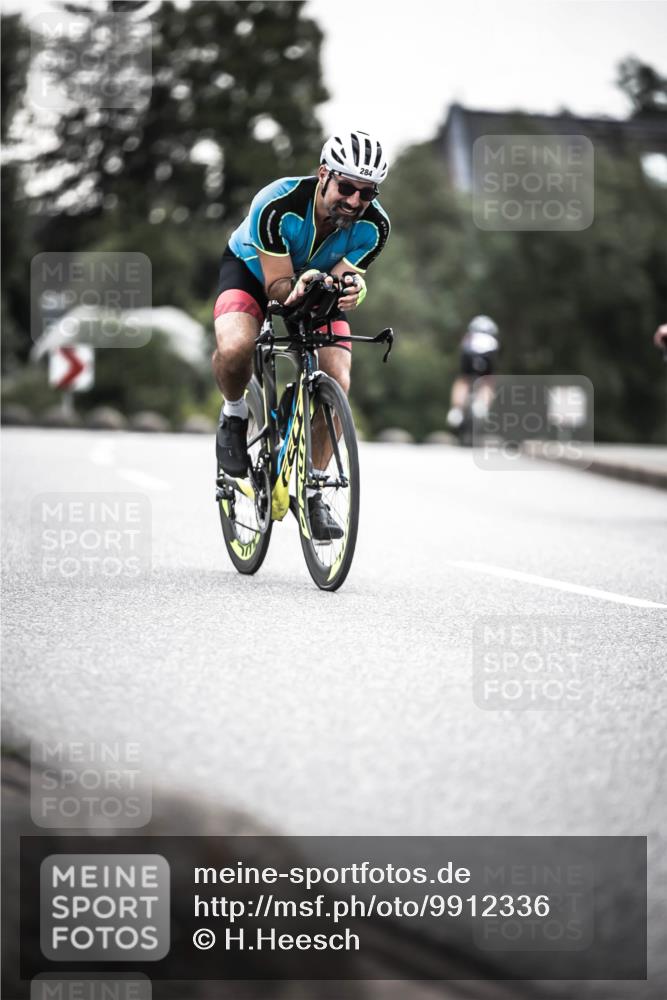 21.06.2026 - 29. Vierlanden-Triathlon H.Heesch http://msf.ph/oto/9912336 21.06.2026 09:53:41 Radfahren 72, 91, 106, 210, 266, 284 meine-sportfotos.de
