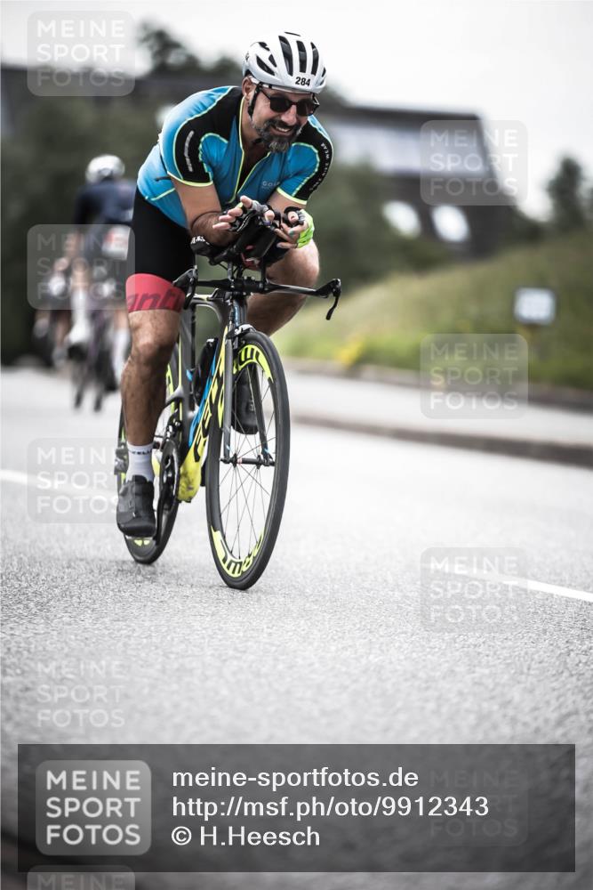 21.06.2026 - 29. Vierlanden-Triathlon H.Heesch http://msf.ph/oto/9912343 21.06.2026 09:53:42 Radfahren 72, 91, 106, 112, 210, 266, 284 meine-sportfotos.de