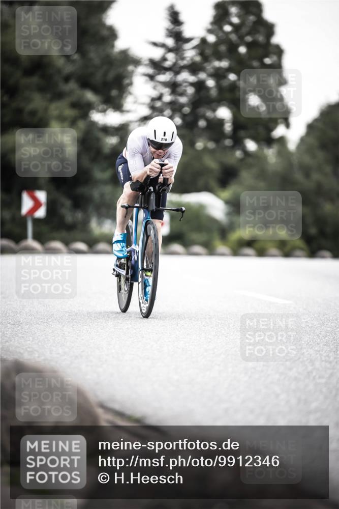 21.06.2026 - 29. Vierlanden-Triathlon H.Heesch http://msf.ph/oto/9912346 21.06.2026 09:53:44 Radfahren 72, 78, 91, 106, 112, 210, 266, 284 meine-sportfotos.de