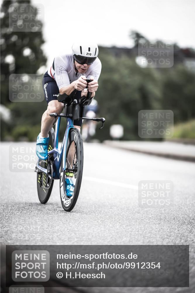 21.06.2026 - 29. Vierlanden-Triathlon H.Heesch http://msf.ph/oto/9912354 21.06.2026 09:53:45 Radfahren 72, 78, 91, 106, 112, 210, 266, 284 meine-sportfotos.de