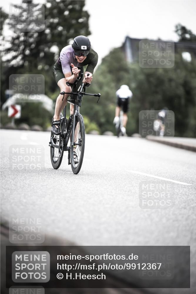 21.06.2026 - 29. Vierlanden-Triathlon H.Heesch http://msf.ph/oto/9912367 21.06.2026 09:54:03 Radfahren 45, 271 meine-sportfotos.de