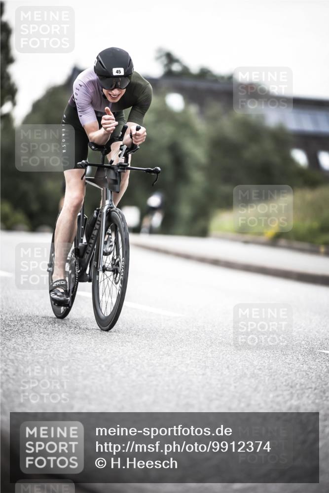 21.06.2026 - 29. Vierlanden-Triathlon H.Heesch http://msf.ph/oto/9912374 21.06.2026 09:54:03 Radfahren 45, 271 meine-sportfotos.de