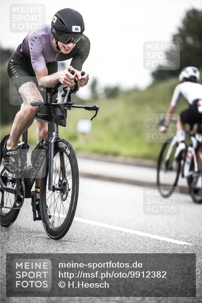 21.06.2026 - 29. Vierlanden-Triathlon H.Heesch http://msf.ph/oto/9912382 21.06.2026 09:54:04 Radfahren 45, 271 meine-sportfotos.de