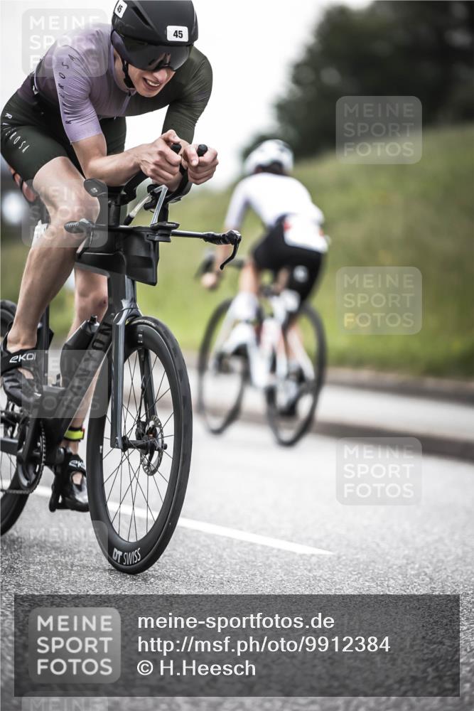 21.06.2026 - 29. Vierlanden-Triathlon H.Heesch http://msf.ph/oto/9912384 21.06.2026 09:54:04 Radfahren 45, 271 meine-sportfotos.de