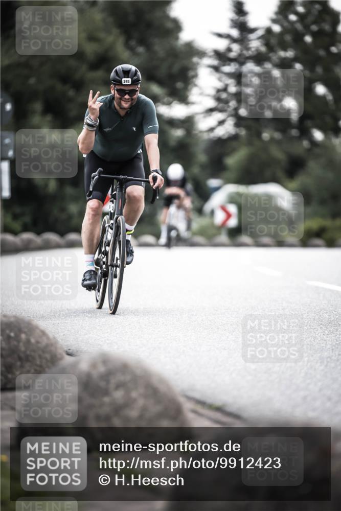 21.06.2026 - 29. Vierlanden-Triathlon H.Heesch http://msf.ph/oto/9912423 21.06.2026 09:54:57 Radfahren 128, 148, 292, 293 meine-sportfotos.de