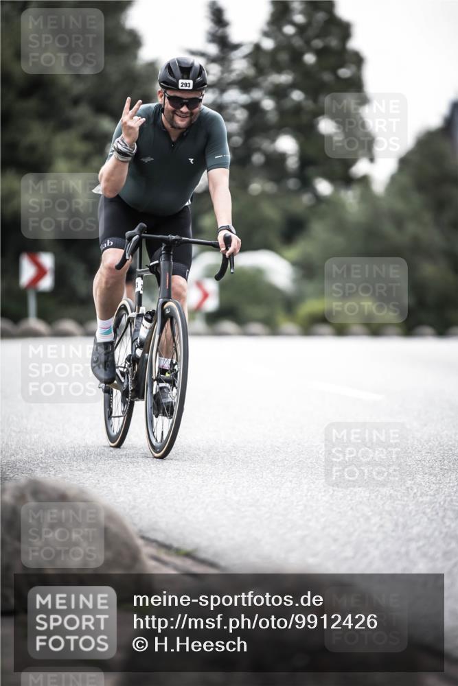 21.06.2026 - 29. Vierlanden-Triathlon H.Heesch http://msf.ph/oto/9912426 21.06.2026 09:54:57 Radfahren 128, 148, 292, 293 meine-sportfotos.de