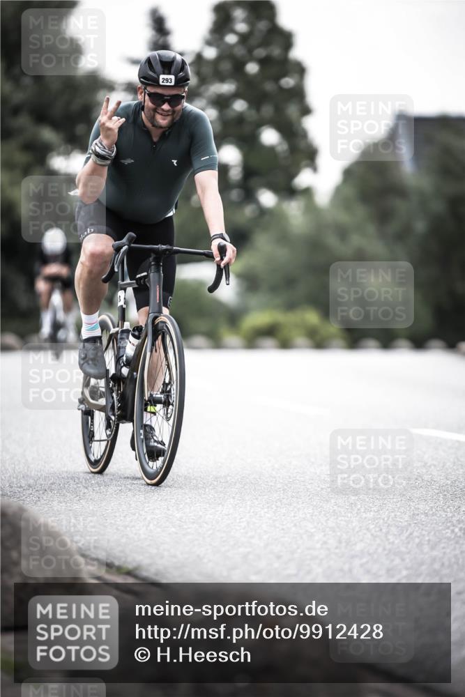 21.06.2026 - 29. Vierlanden-Triathlon H.Heesch http://msf.ph/oto/9912428 21.06.2026 09:54:57 Radfahren 128, 148, 292, 293 meine-sportfotos.de