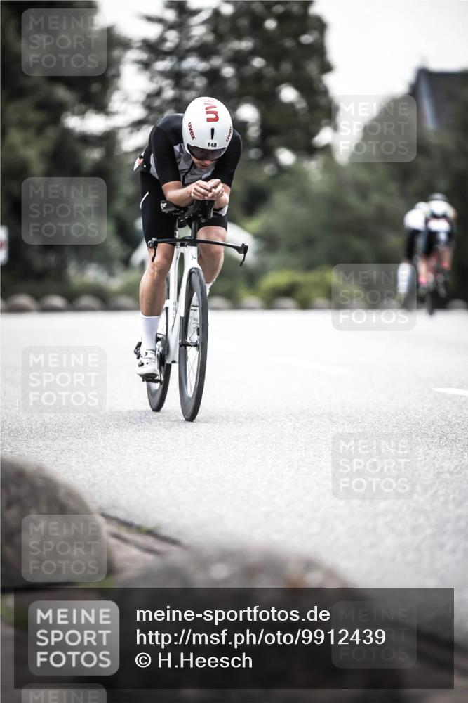 21.06.2026 - 29. Vierlanden-Triathlon H.Heesch http://msf.ph/oto/9912439 21.06.2026 09:55:00 Radfahren 128, 148, 292, 293 meine-sportfotos.de