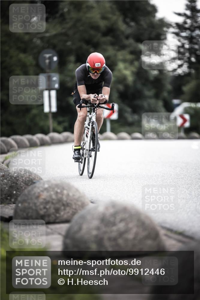 21.06.2026 - 29. Vierlanden-Triathlon H.Heesch http://msf.ph/oto/9912446 21.06.2026 09:55:02 Radfahren 128, 148, 264, 292 meine-sportfotos.de