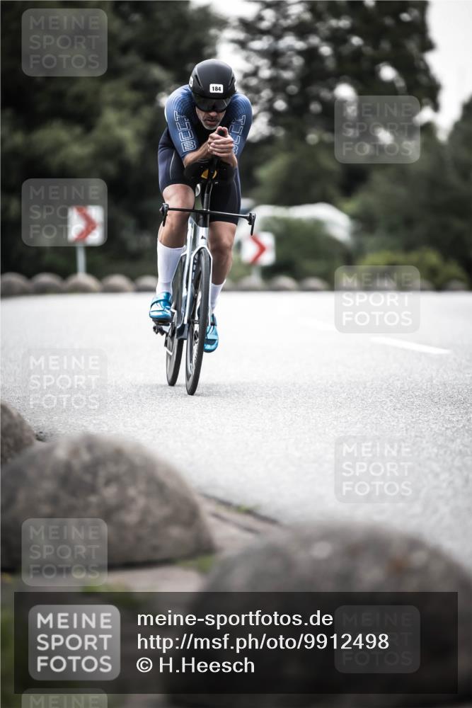 21.06.2026 - 29. Vierlanden-Triathlon H.Heesch http://msf.ph/oto/9912498 21.06.2026 09:55:37 Radfahren 142, 177, 184, 235, 252 meine-sportfotos.de