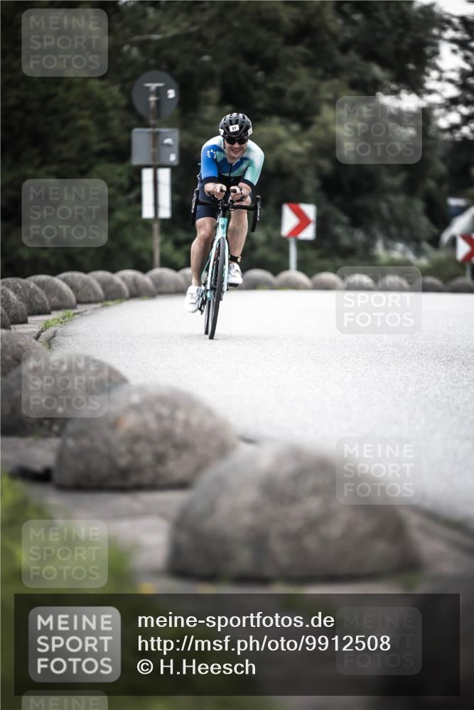 21.06.2026 - 29. Vierlanden-Triathlon H.Heesch http://msf.ph/oto/9912508 21.06.2026 09:56:13 Radfahren 57 meine-sportfotos.de