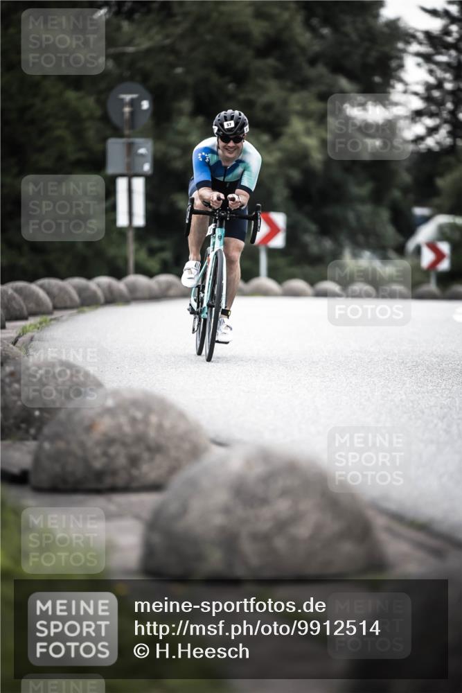 21.06.2026 - 29. Vierlanden-Triathlon H.Heesch http://msf.ph/oto/9912514 21.06.2026 09:56:13 Radfahren 57 meine-sportfotos.de