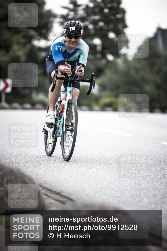 21.06.2026 - 29. Vierlanden-Triathlon H.Heesch http://msf.ph/oto/9912528 21.06.2026 09:56:14 Radfahren 14, 57 meine-sportfotos.de
