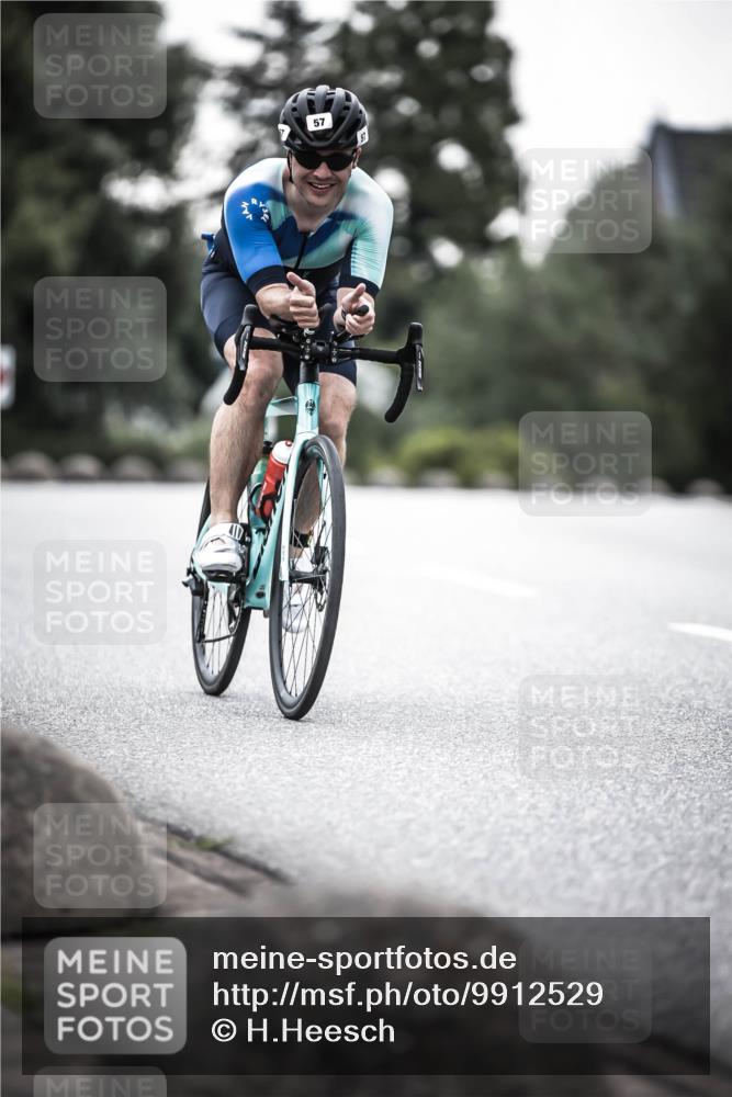 21.06.2026 - 29. Vierlanden-Triathlon H.Heesch http://msf.ph/oto/9912529 21.06.2026 09:56:14 Radfahren 14, 57 meine-sportfotos.de