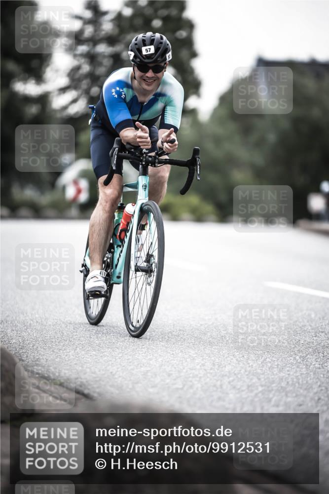 21.06.2026 - 29. Vierlanden-Triathlon H.Heesch http://msf.ph/oto/9912531 21.06.2026 09:56:14 Radfahren 14, 57 meine-sportfotos.de