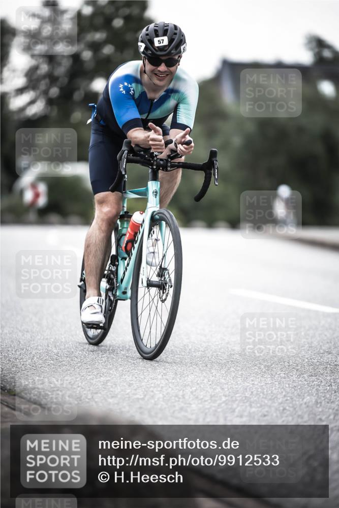 21.06.2026 - 29. Vierlanden-Triathlon H.Heesch http://msf.ph/oto/9912533 21.06.2026 09:56:15 Radfahren 14, 57 meine-sportfotos.de