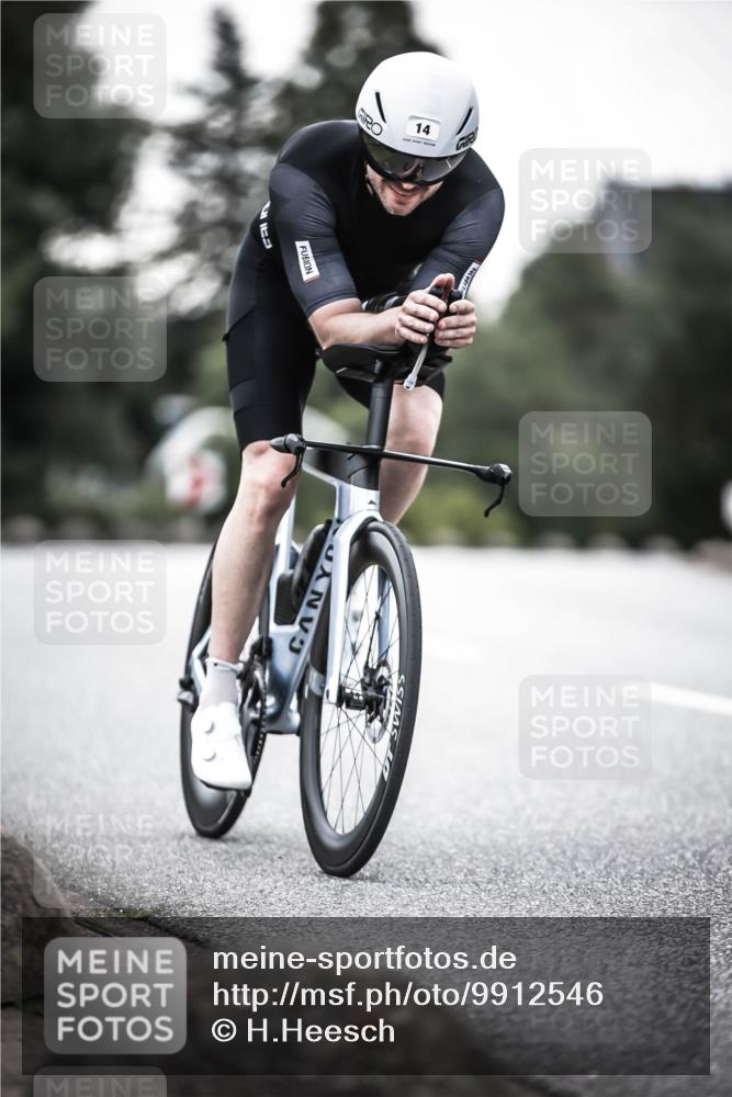 21.06.2026 - 29. Vierlanden-Triathlon H.Heesch http://msf.ph/oto/9912546 21.06.2026 09:56:23 Radfahren 14, 103 meine-sportfotos.de