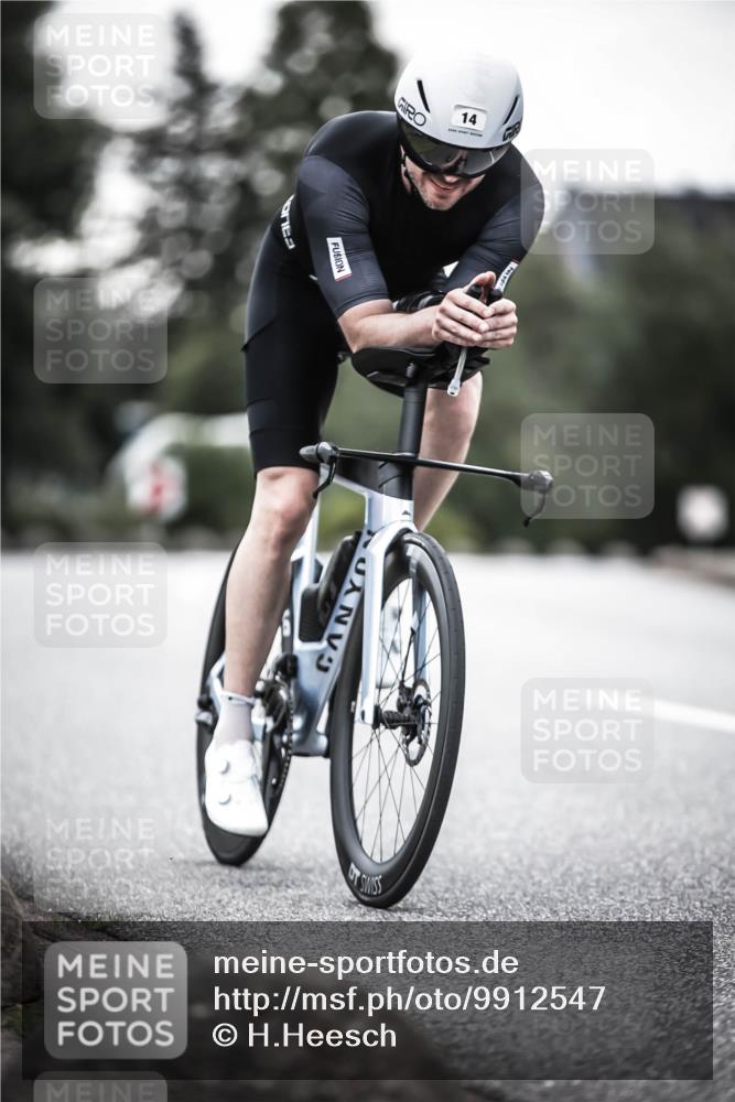 21.06.2026 - 29. Vierlanden-Triathlon H.Heesch http://msf.ph/oto/9912547 21.06.2026 09:56:23 Radfahren 14, 103 meine-sportfotos.de