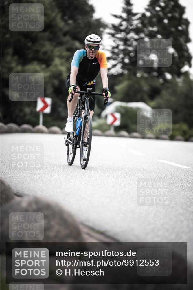21.06.2026 - 29. Vierlanden-Triathlon H.Heesch http://msf.ph/oto/9912553 21.06.2026 09:56:33 Radfahren 103, 259, 291 meine-sportfotos.de