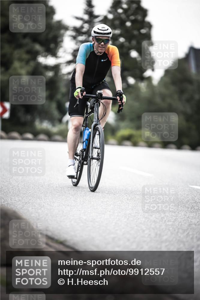 21.06.2026 - 29. Vierlanden-Triathlon H.Heesch http://msf.ph/oto/9912557 21.06.2026 09:56:34 Radfahren 103, 259, 291 meine-sportfotos.de
