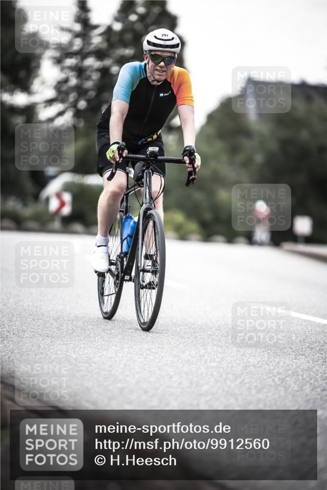 21.06.2026 - 29. Vierlanden-Triathlon H.Heesch http://msf.ph/oto/9912560 21.06.2026 09:56:34 Radfahren 103, 259, 291 meine-sportfotos.de
