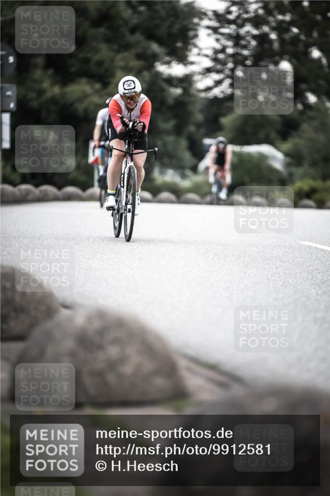 21.06.2026 - 29. Vierlanden-Triathlon H.Heesch http://msf.ph/oto/9912581 21.06.2026 09:56:41 Radfahren 12, 13, 174, 239, 259 meine-sportfotos.de