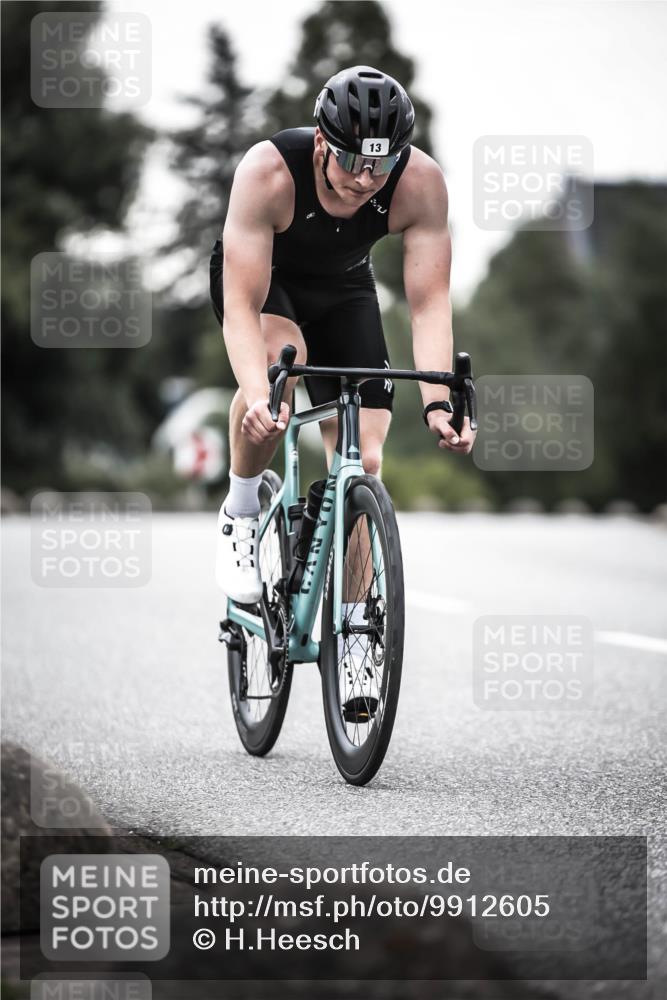 21.06.2026 - 29. Vierlanden-Triathlon H.Heesch http://msf.ph/oto/9912605 21.06.2026 09:56:47 Radfahren 12, 13 meine-sportfotos.de