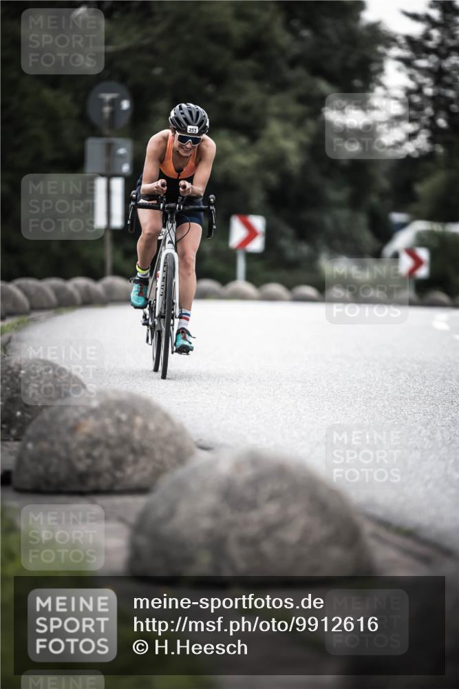 21.06.2026 - 29. Vierlanden-Triathlon H.Heesch http://msf.ph/oto/9912616 21.06.2026 09:57:08 Radfahren 243, 253 meine-sportfotos.de