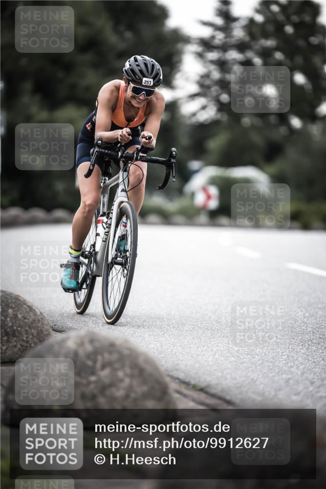 21.06.2026 - 29. Vierlanden-Triathlon H.Heesch http://msf.ph/oto/9912627 21.06.2026 09:57:08 Radfahren 243, 253 meine-sportfotos.de