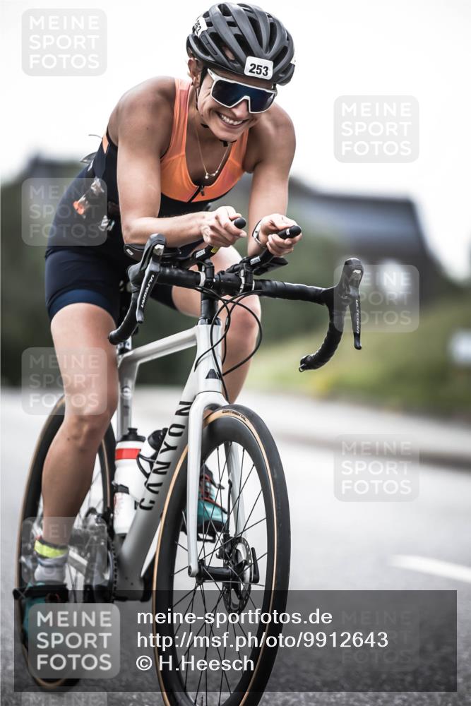 21.06.2026 - 29. Vierlanden-Triathlon H.Heesch http://msf.ph/oto/9912643 21.06.2026 09:57:09 Radfahren 243, 253 meine-sportfotos.de