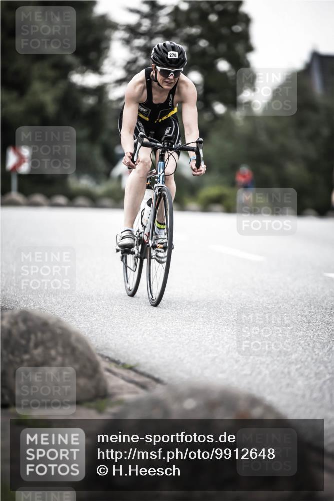 21.06.2026 - 29. Vierlanden-Triathlon H.Heesch http://msf.ph/oto/9912648 21.06.2026 09:57:24 Radfahren 278 meine-sportfotos.de