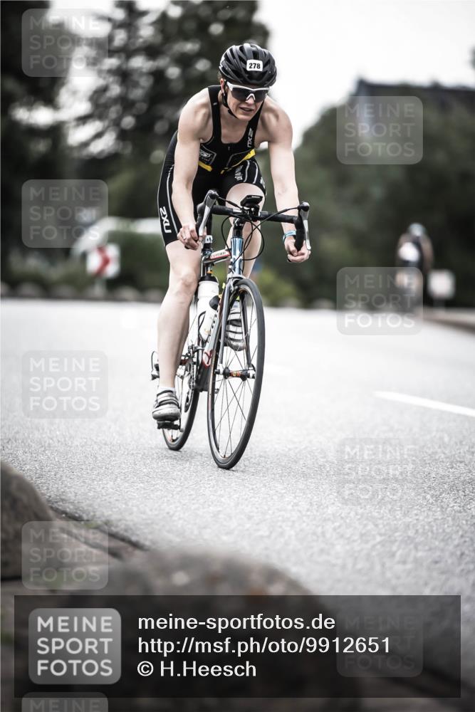21.06.2026 - 29. Vierlanden-Triathlon H.Heesch http://msf.ph/oto/9912651 21.06.2026 09:57:24 Radfahren 278 meine-sportfotos.de
