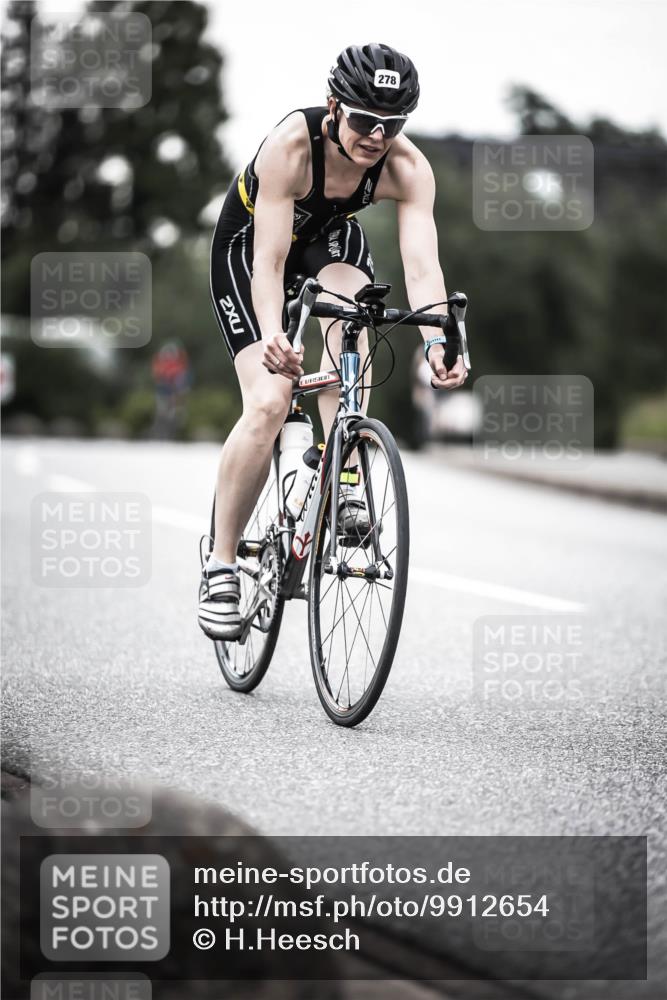 21.06.2026 - 29. Vierlanden-Triathlon H.Heesch http://msf.ph/oto/9912654 21.06.2026 09:57:24 Radfahren 278 meine-sportfotos.de