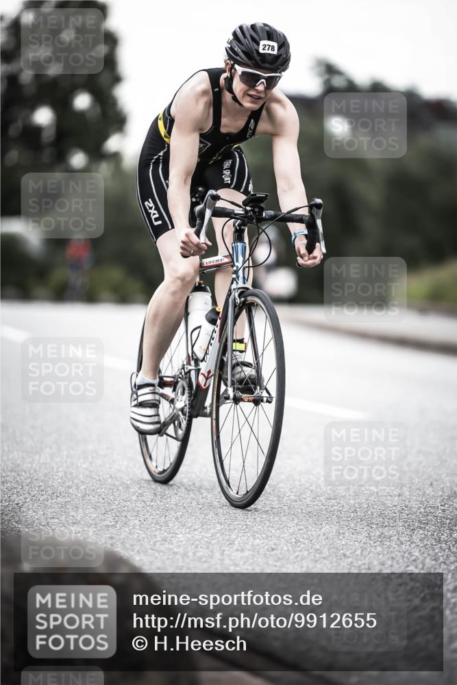21.06.2026 - 29. Vierlanden-Triathlon H.Heesch http://msf.ph/oto/9912655 21.06.2026 09:57:24 Radfahren 278 meine-sportfotos.de