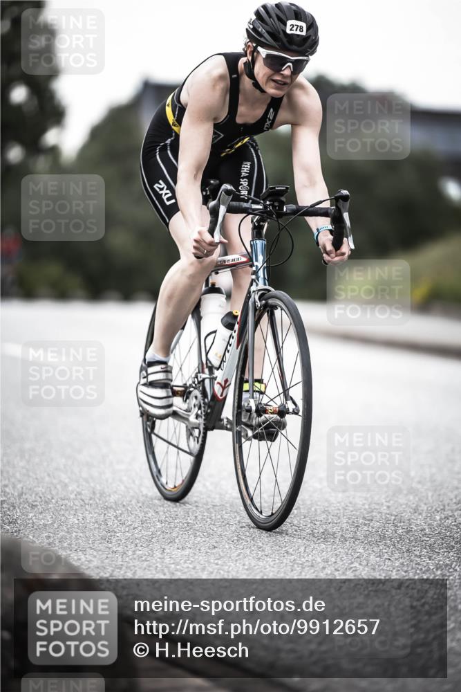 21.06.2026 - 29. Vierlanden-Triathlon H.Heesch http://msf.ph/oto/9912657 21.06.2026 09:57:24 Radfahren 278 meine-sportfotos.de