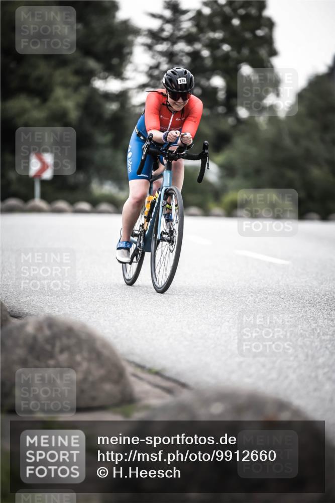21.06.2026 - 29. Vierlanden-Triathlon H.Heesch http://msf.ph/oto/9912660 21.06.2026 09:57:32 Radfahren 159, 207, 233 meine-sportfotos.de