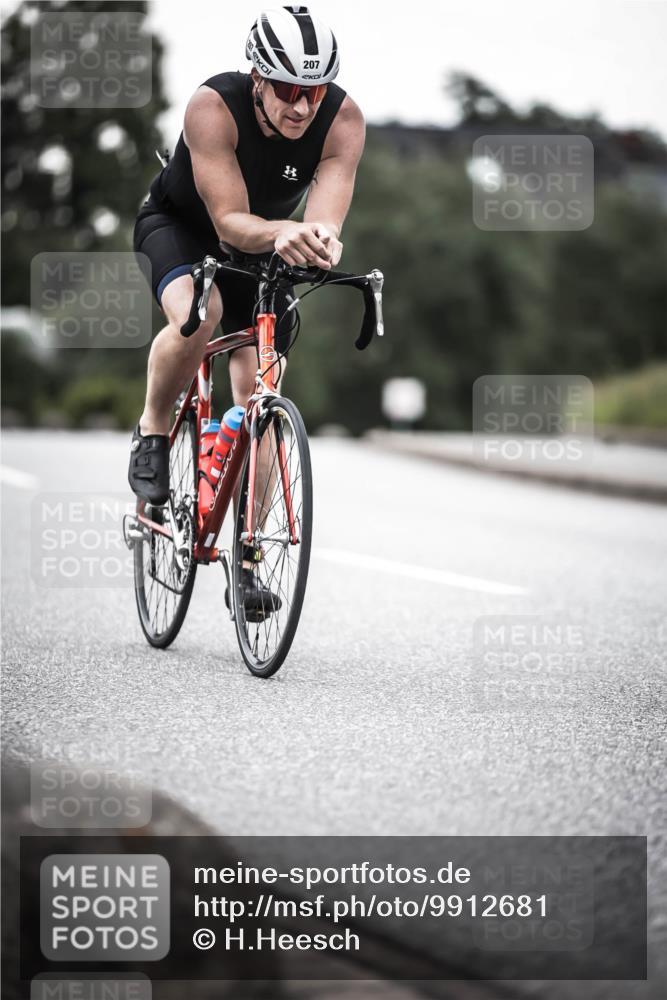 21.06.2026 - 29. Vierlanden-Triathlon H.Heesch http://msf.ph/oto/9912681 21.06.2026 09:57:37 Radfahren 109, 175, 207 meine-sportfotos.de
