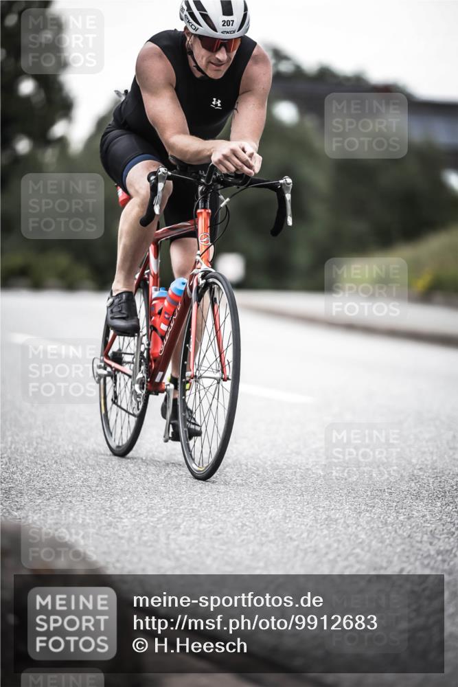 21.06.2026 - 29. Vierlanden-Triathlon H.Heesch http://msf.ph/oto/9912683 21.06.2026 09:57:37 Radfahren 109, 175, 207 meine-sportfotos.de