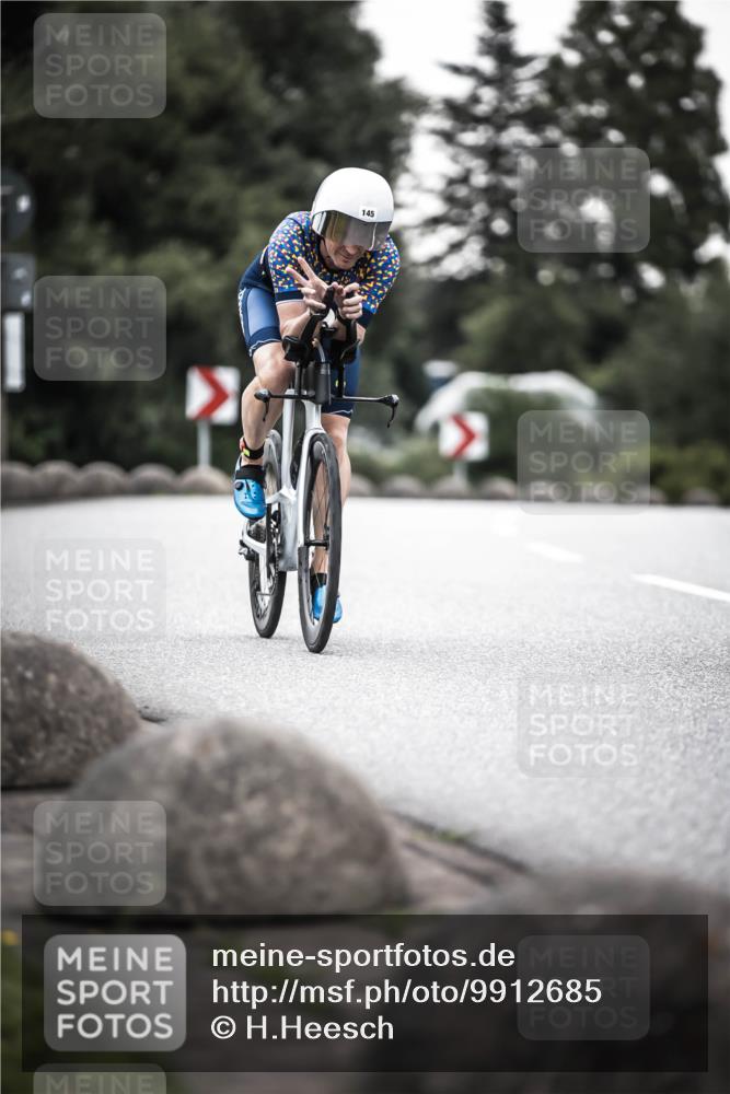 21.06.2026 - 29. Vierlanden-Triathlon H.Heesch http://msf.ph/oto/9912685 21.06.2026 09:57:48 Radfahren 145, 147 meine-sportfotos.de