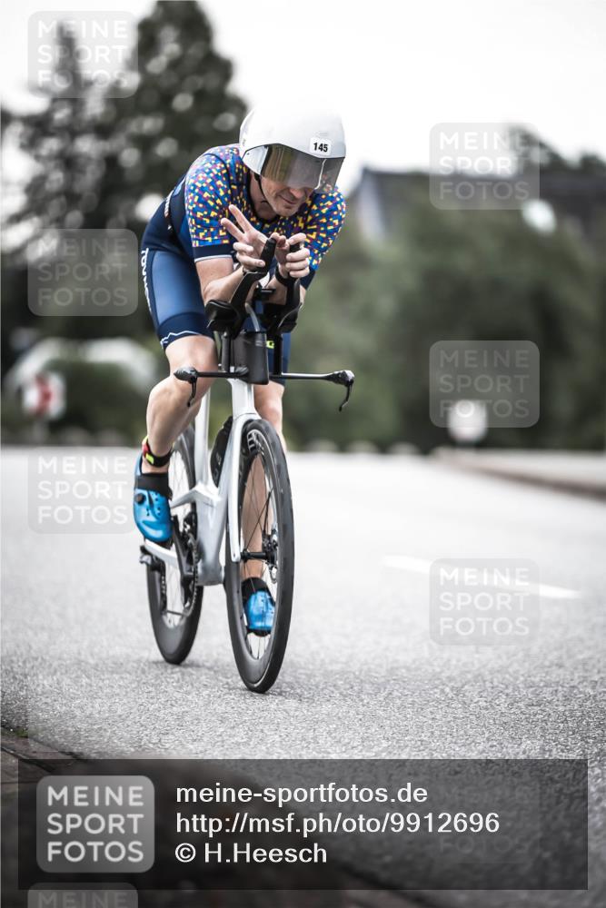 21.06.2026 - 29. Vierlanden-Triathlon H.Heesch http://msf.ph/oto/9912696 21.06.2026 09:57:49 Radfahren 145, 147 meine-sportfotos.de