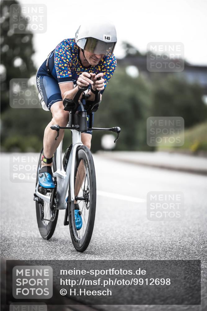 21.06.2026 - 29. Vierlanden-Triathlon H.Heesch http://msf.ph/oto/9912698 21.06.2026 09:57:49 Radfahren 145, 147 meine-sportfotos.de